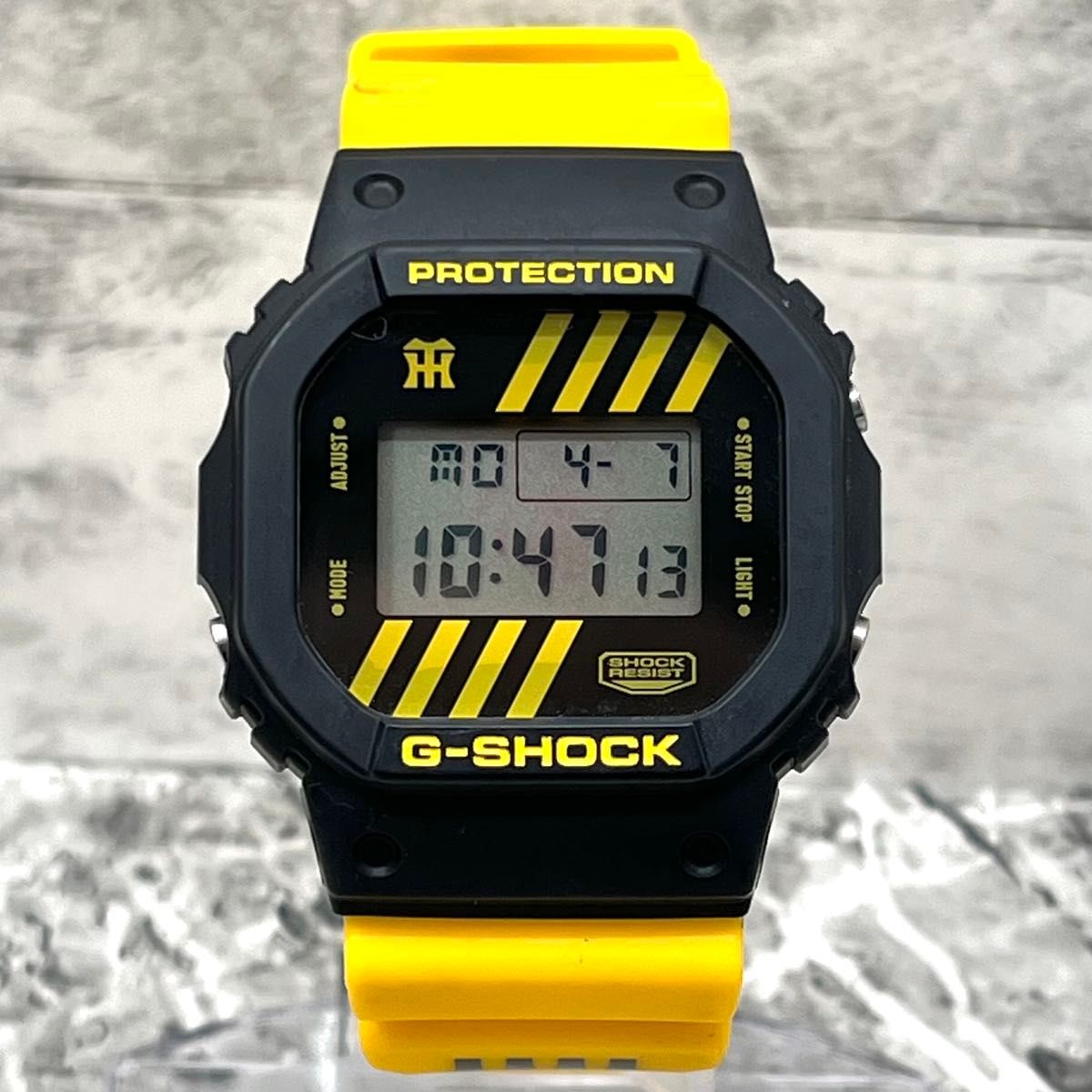 極微品 CASIO Gショック G-SHOCK DW-5600VI 2017年限定 阪神 極微品 CASIO Gショック G-SHOCK DW-5600VI 2017年限定 阪神