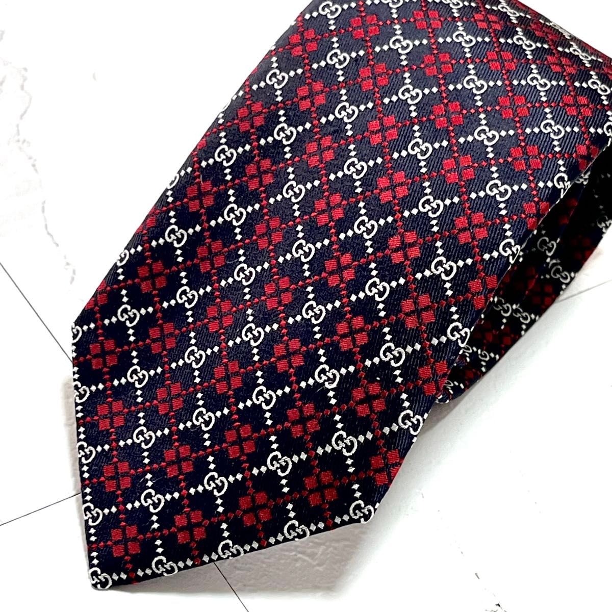 新品同様 極美品 グッチ GUCCI ネクタイ GG ダイヤモンド 総柄 新品同様 極美品 グッチ GUCCI ネクタイ GG ダイヤモンド 総柄