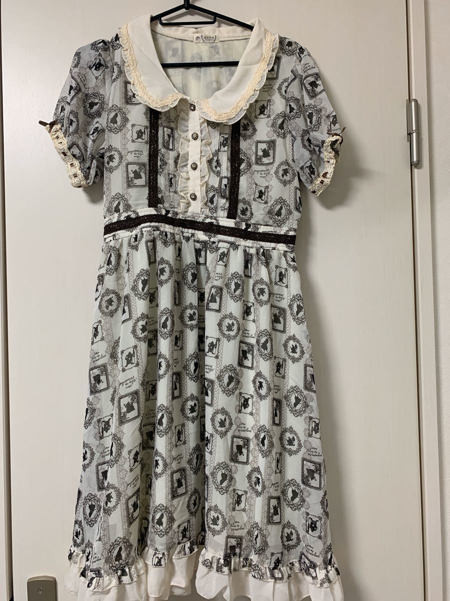 Paypayフリマ アリス柄ワンピース Axes Femme Paypayフリマ アリス柄ワンピース Axes Femme