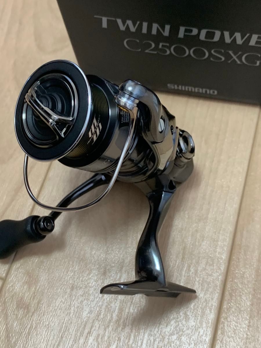 シマノ SHIMANO 24ツインパワー C2500SXG / TWIN POWER 未使用品 シマノ SHIMANO 24ツインパワー C2500SXG / TWIN POWER 未使用品