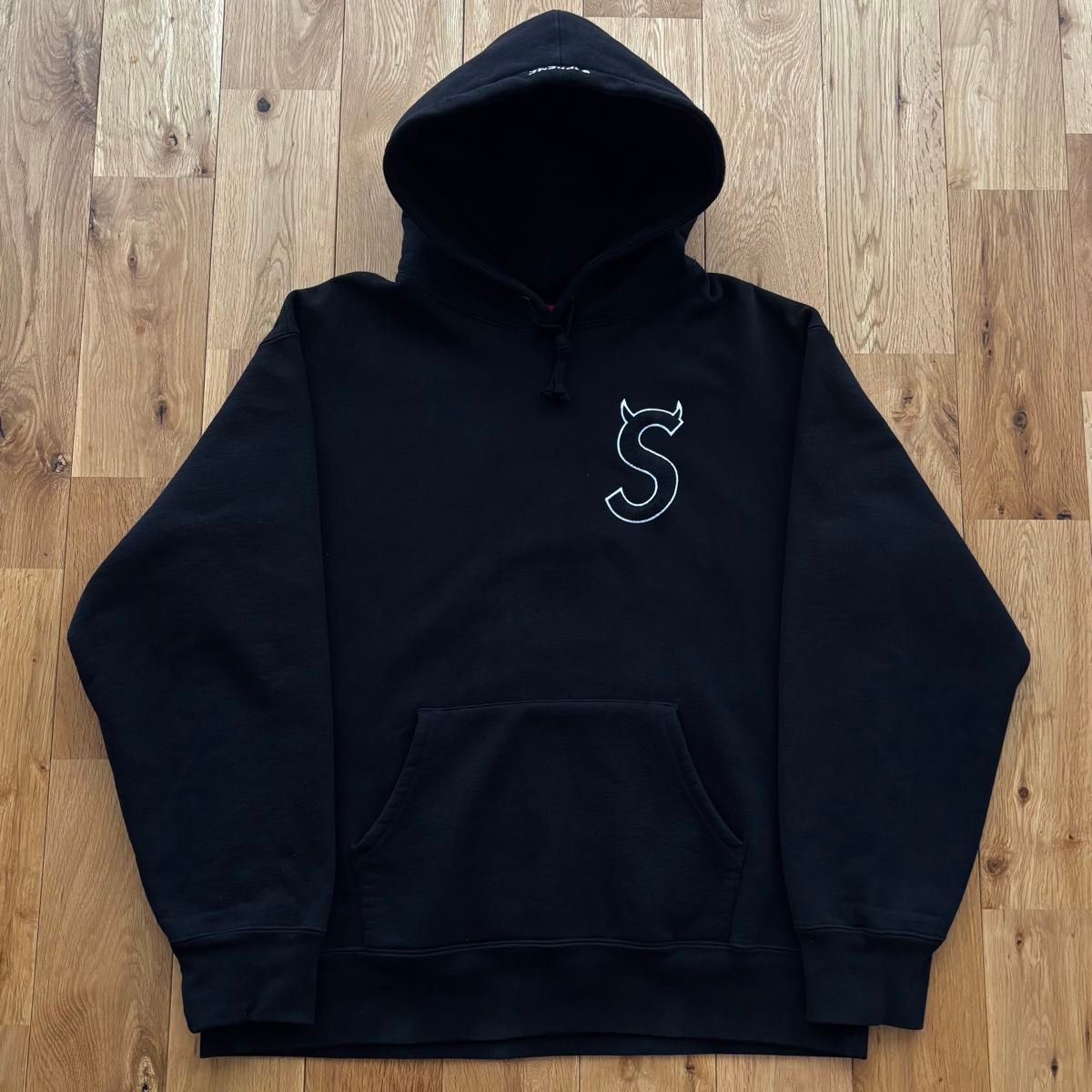 人気】Supreme S Logo Hooded Sweatshirt 22FW ツノ デビル S 人気】Supreme S Logo Hooded Sweatshirt 22FW ツノ デビル S