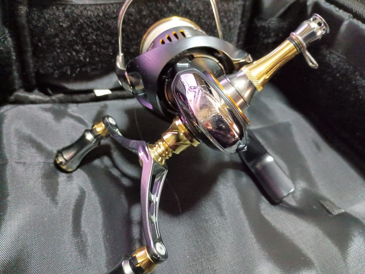 4/13限定値下 daiwa 23エアリティ LT2000S-H 多少傷ありAIRITY 4/13限定値下 daiwa 23エアリティ LT2000S-H 多少傷ありAIRITY