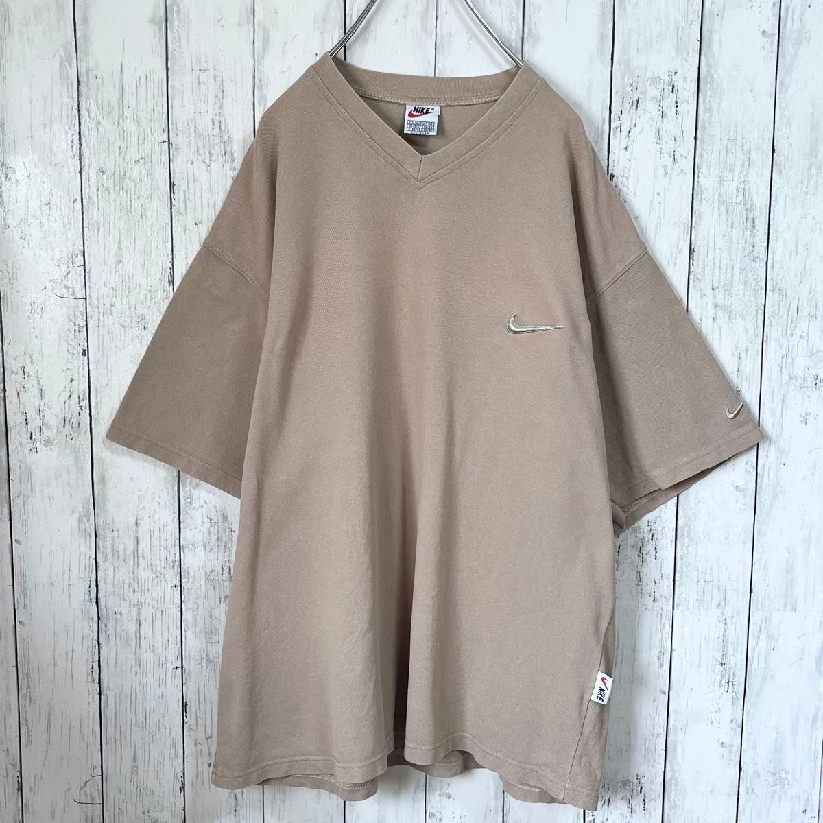 90s】【USA製】銀タグ ナイキ 刺繍ロゴ VネックTシャツ XL 90s】【USA製】銀タグ ナイキ 刺繍ロゴ VネックTシャツ XL