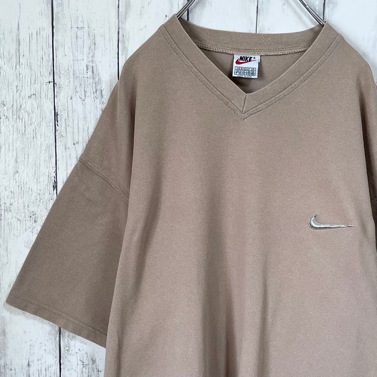 90s】【USA製】銀タグ ナイキ 刺繍ロゴ VネックTシャツ XL 90s】【USA製】銀タグ ナイキ 刺繍ロゴ VネックTシャツ XL