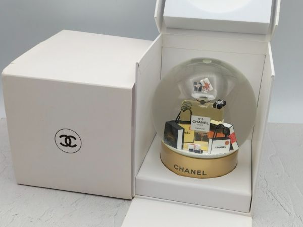 U740 1円~ 中古品 シャネル CHANEL スノードーム オブジェ 置物 U740 1円~ 中古品 シャネル CHANEL スノードーム オブジェ 置物