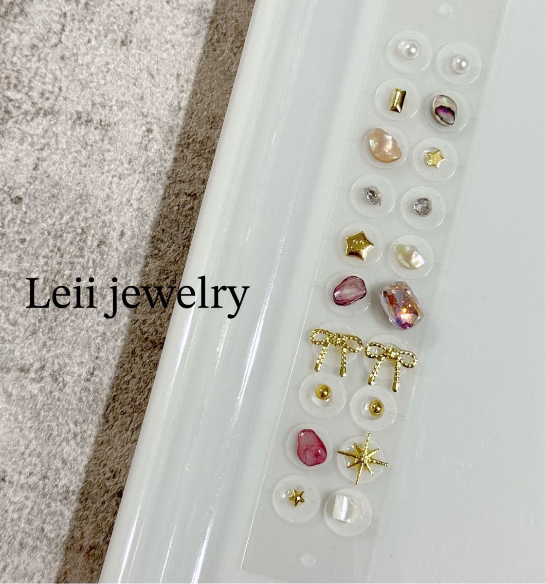 No 7 耳ツボジュエリー 金粒20粒透明シール 耳ツボアクセサリー No 7 耳ツボジュエリー 金粒20粒透明シール 耳ツボアクセサリー