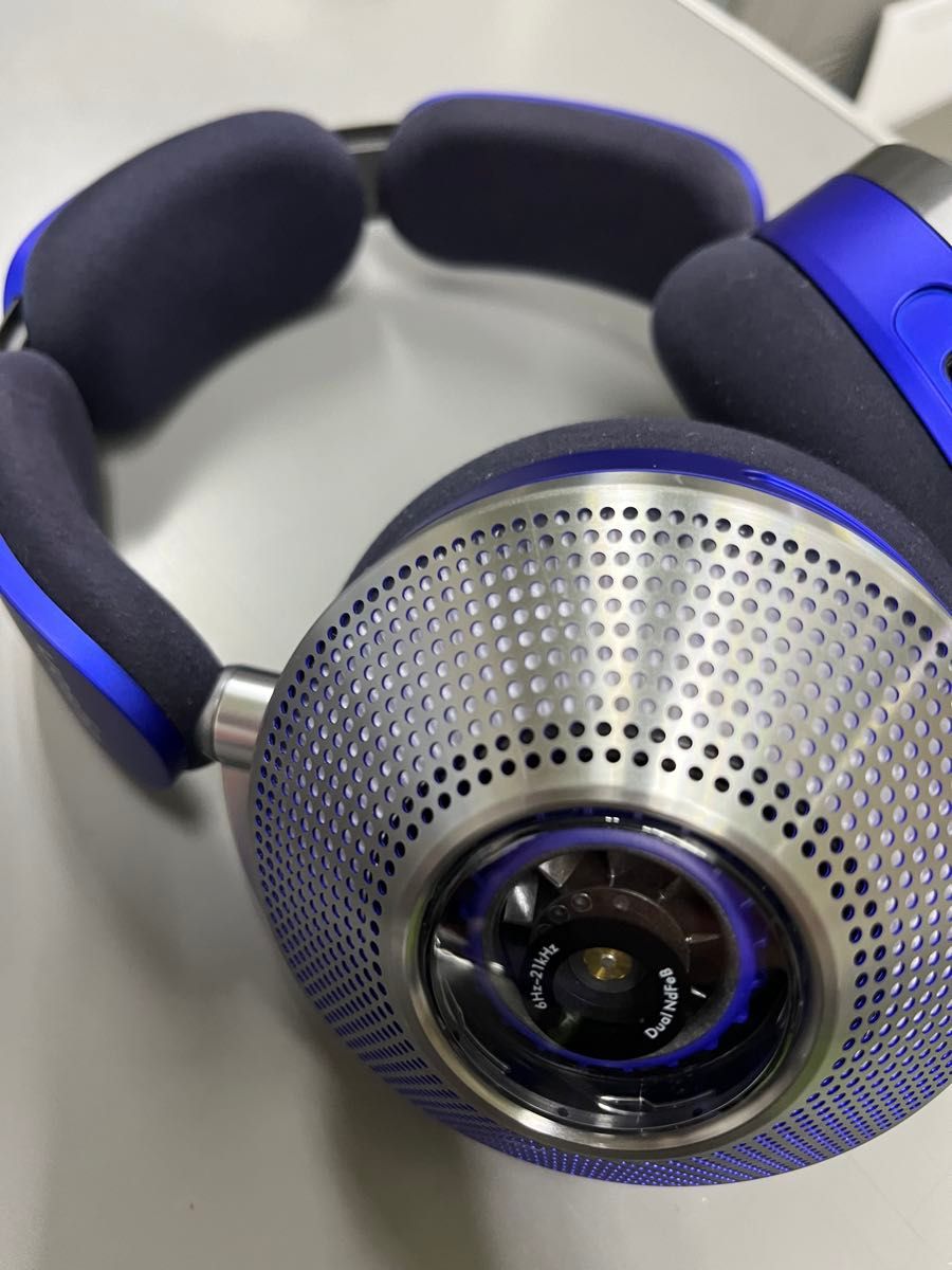 Dyson Zone 空気清浄ヘッドホン WP01BB [ノイズキャンセリング Dyson Zone 空気清浄ヘッドホン WP01BB [ノイズキャンセリング