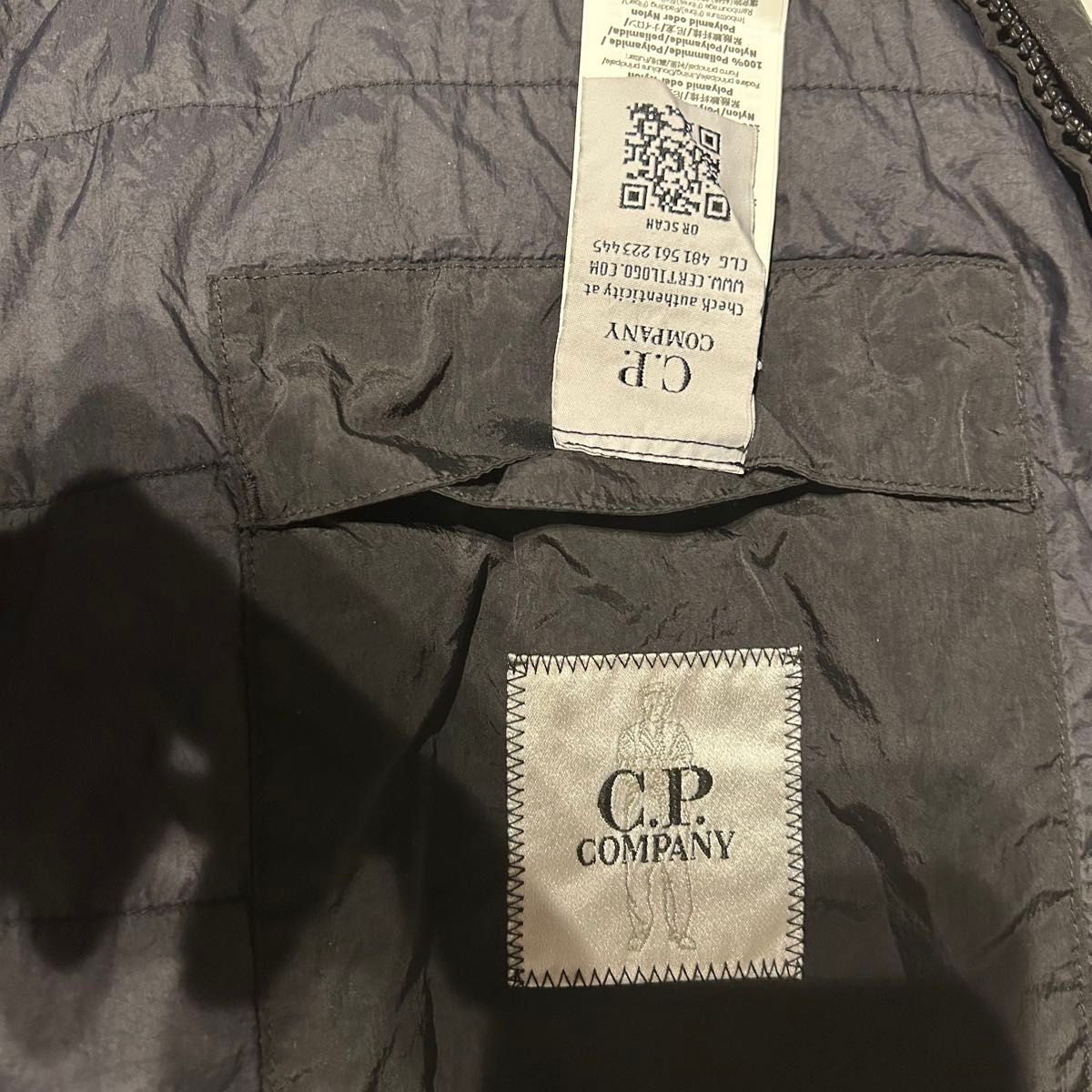 C P COMPANY CR-L パーカー ナイロンジャケット 48 中綿 C P COMPANY CR-L パーカー ナイロンジャケット 48 中綿