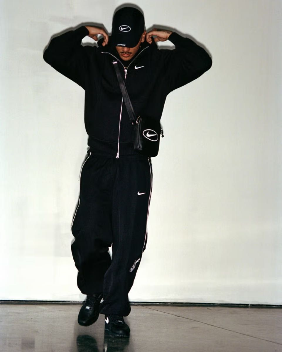 新品未開封 Mサイズ Supreme NIKE Track Pant シュプリーム 新品未開封 Mサイズ Supreme NIKE Track Pant シュプリーム