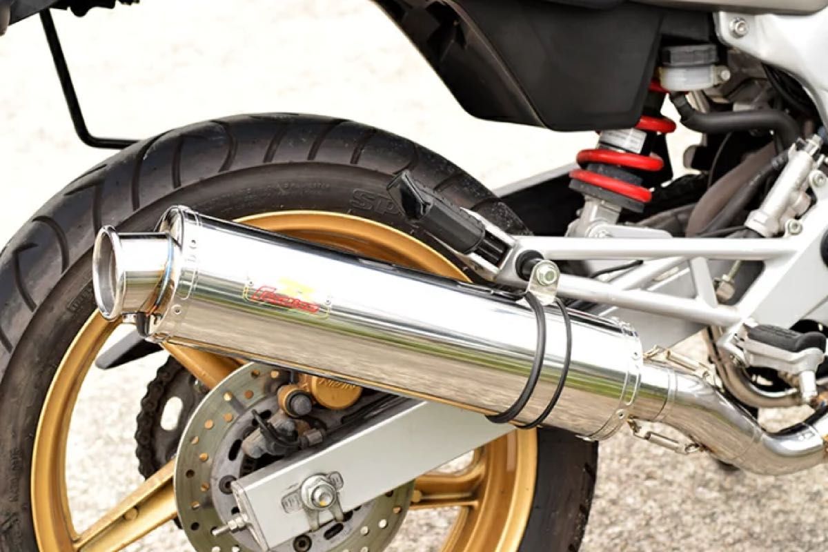 新品 未使用 在庫有平日に即日発送Realize ホンダ VTR250 (MC33 新品 未使用 在庫有平日に即日発送Realize ホンダ VTR250 (MC33