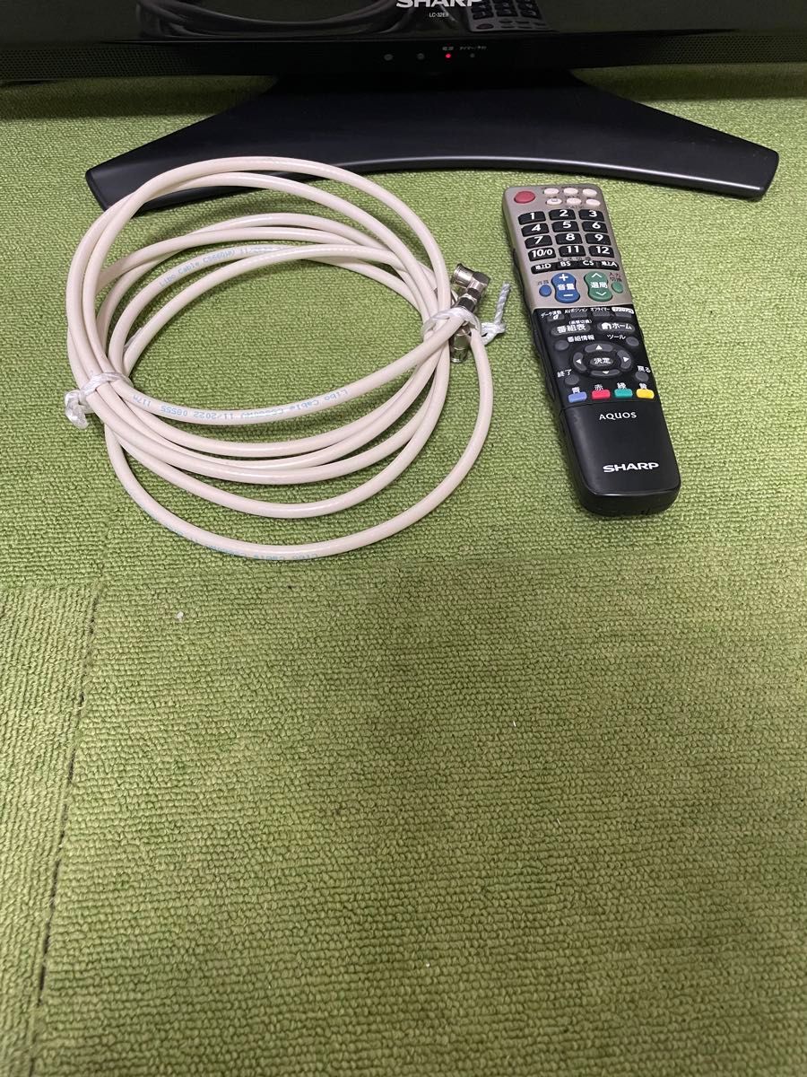 シャープ 32V型 地上/BS/110度CSデジタルハイビジョン液晶テレビ シャープ 32V型 地上/BS/110度CSデジタルハイビジョン液晶テレビ