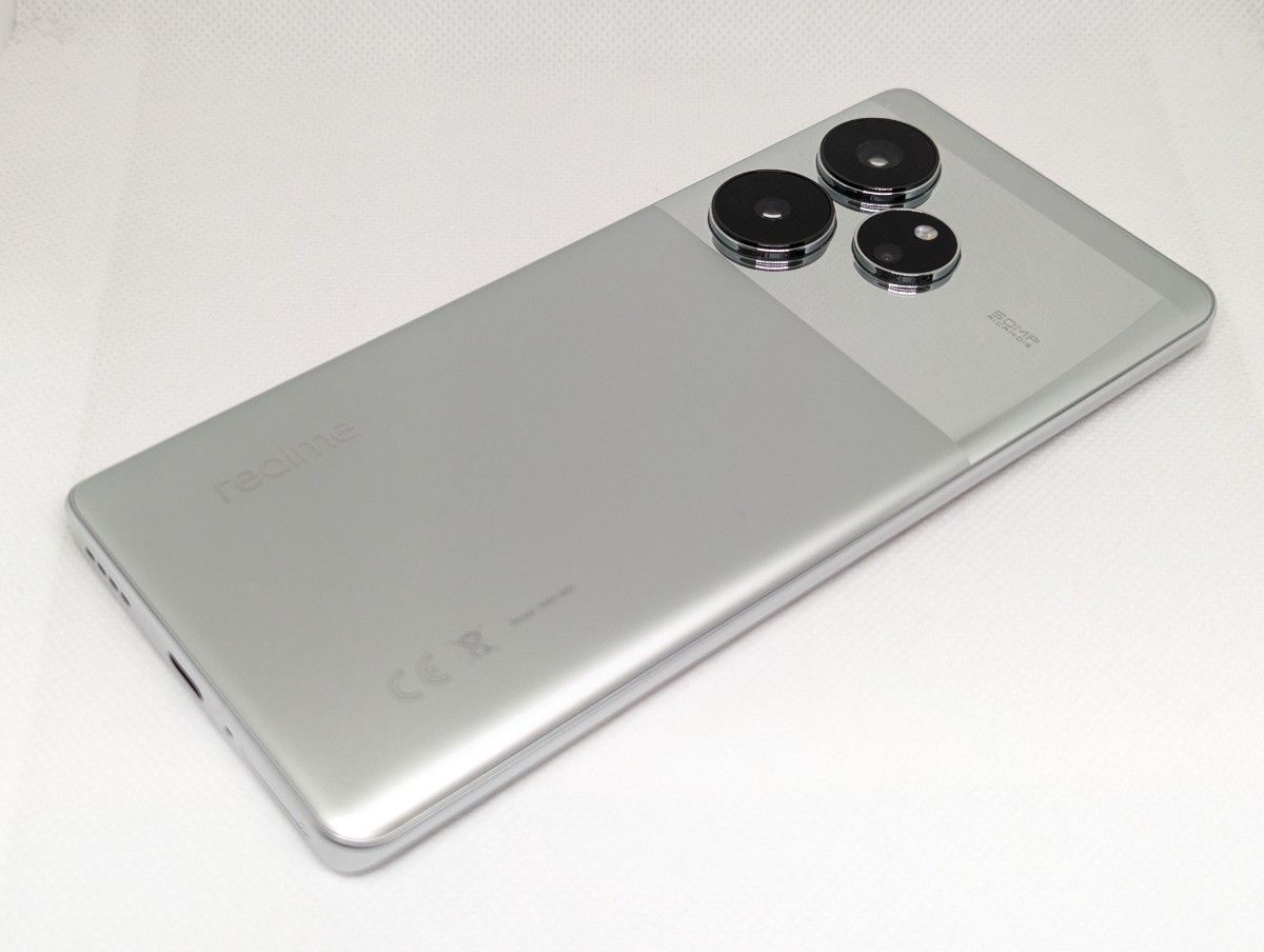 realme GT6 16GB/512GB グローバル版 本体のみ|Yahoo!フリマ realme GT6 16GB/512GB グローバル版 本体のみ|Yahoo!フリマ