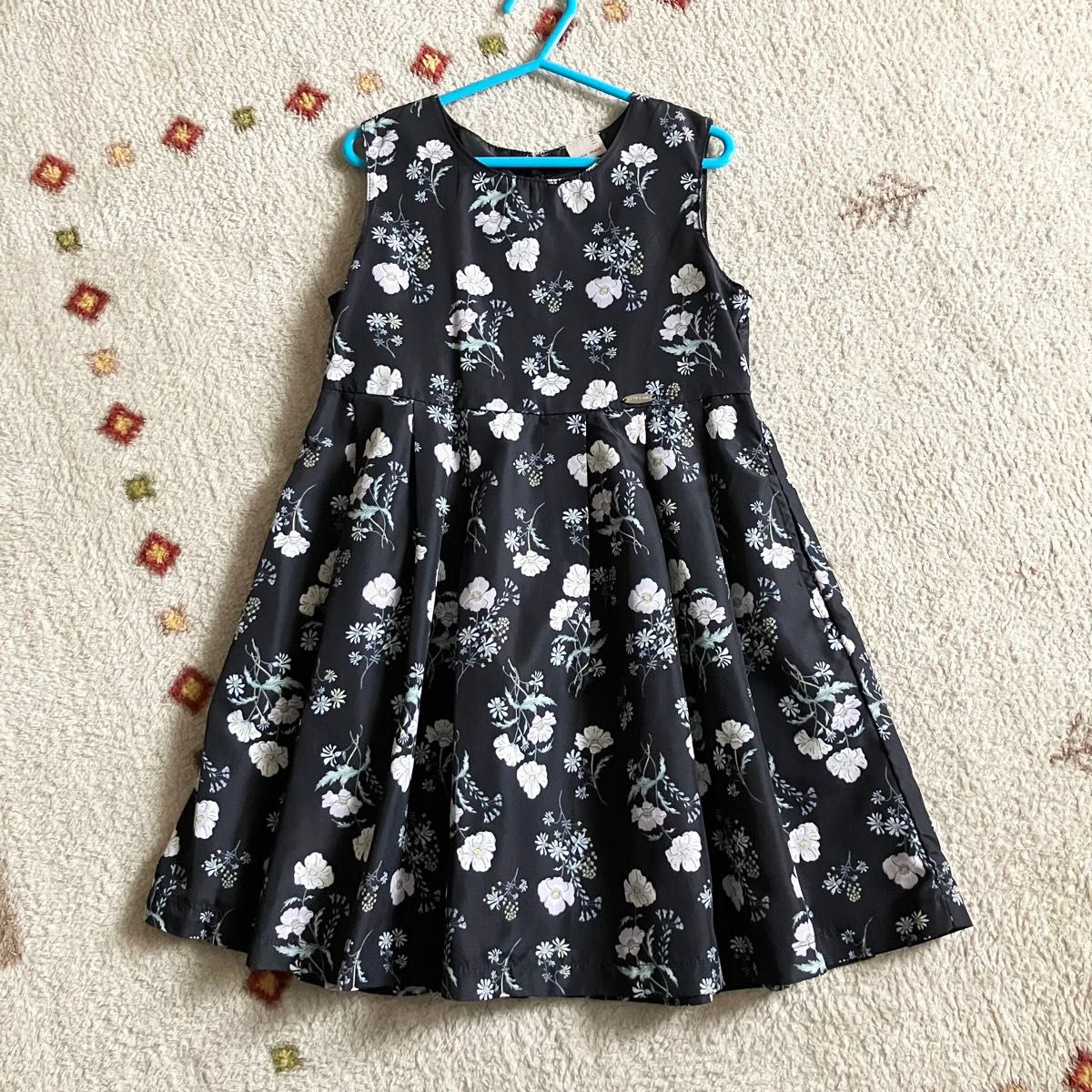 美品 プティマイン 110 花柄 ノースリーブワンピース ドレス 美品 プティマイン 110 花柄 ノースリーブワンピース ドレス