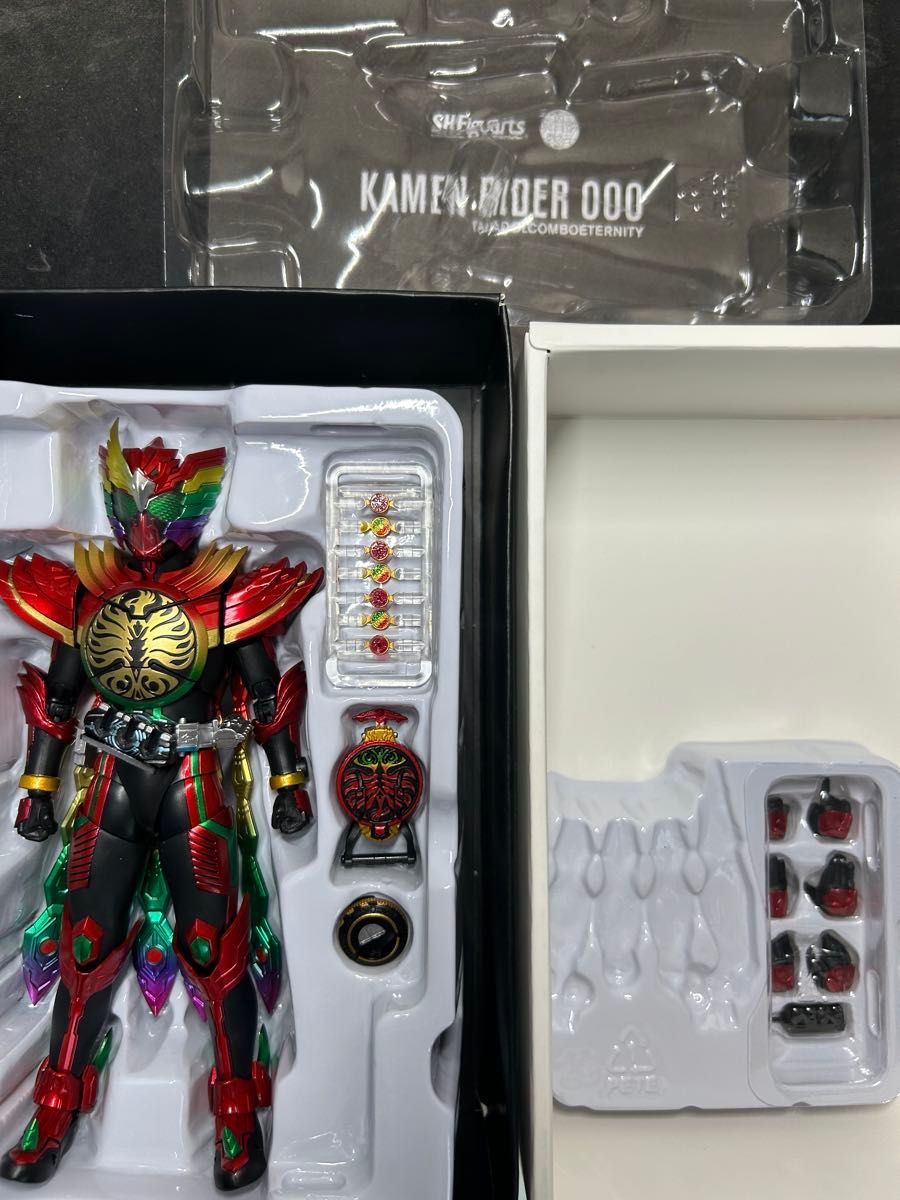 S H Figuarts(真骨彫製法) 仮面ライダーオーズ タジャドルコンボ S H Figuarts(真骨彫製法) 仮面ライダーオーズ タジャドルコンボ