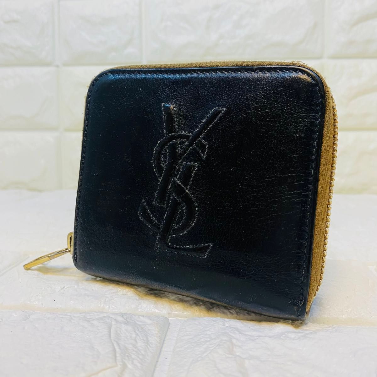 イヴ サンローラン YSL 二つ折り財布 カサンドラロゴ レザー イヴ サンローラン YSL 二つ折り財布 カサンドラロゴ レザー