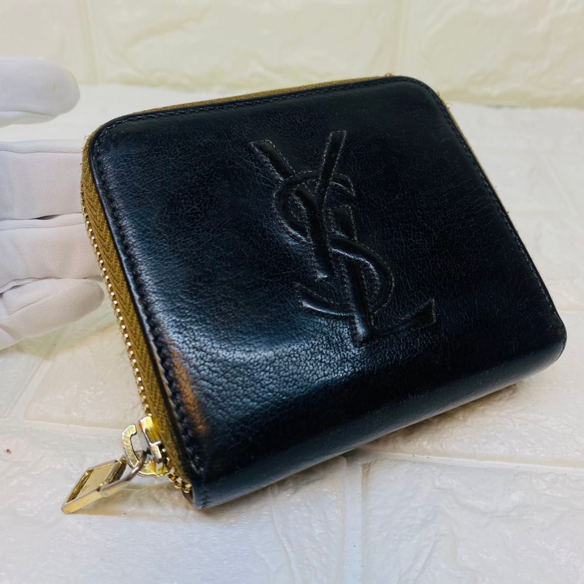 イヴ サンローラン YSL 二つ折り財布 カサンドラロゴ レザー イヴ サンローラン YSL 二つ折り財布 カサンドラロゴ レザー