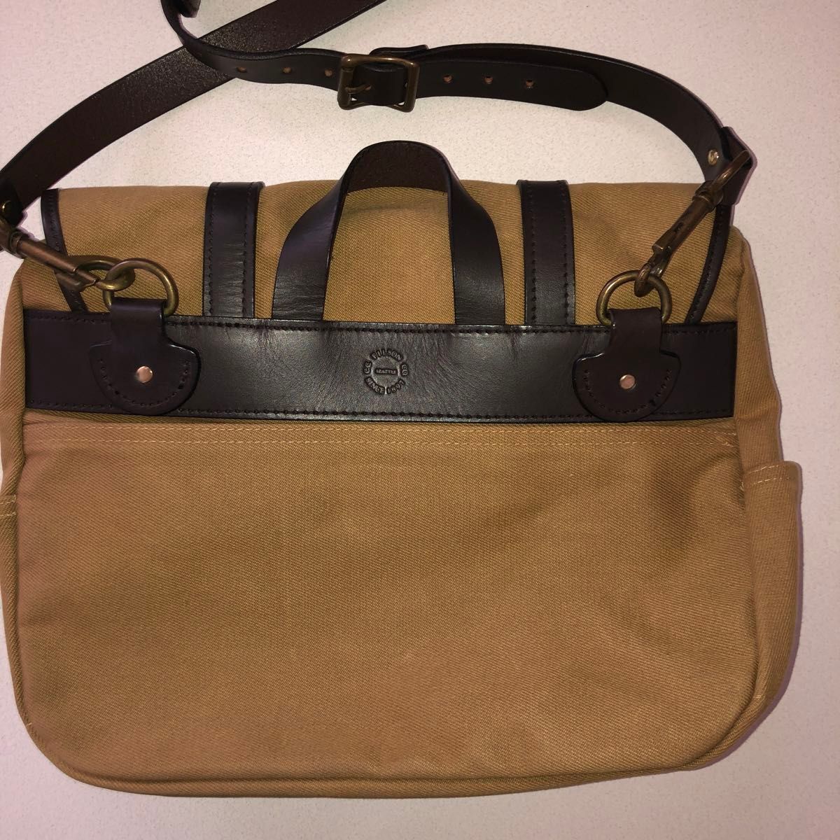 FILSON フィルソン ショルダーバッグ タン|Yahoo!フリマ(旧 FILSON フィルソン ショルダーバッグ タン|Yahoo!フリマ(旧