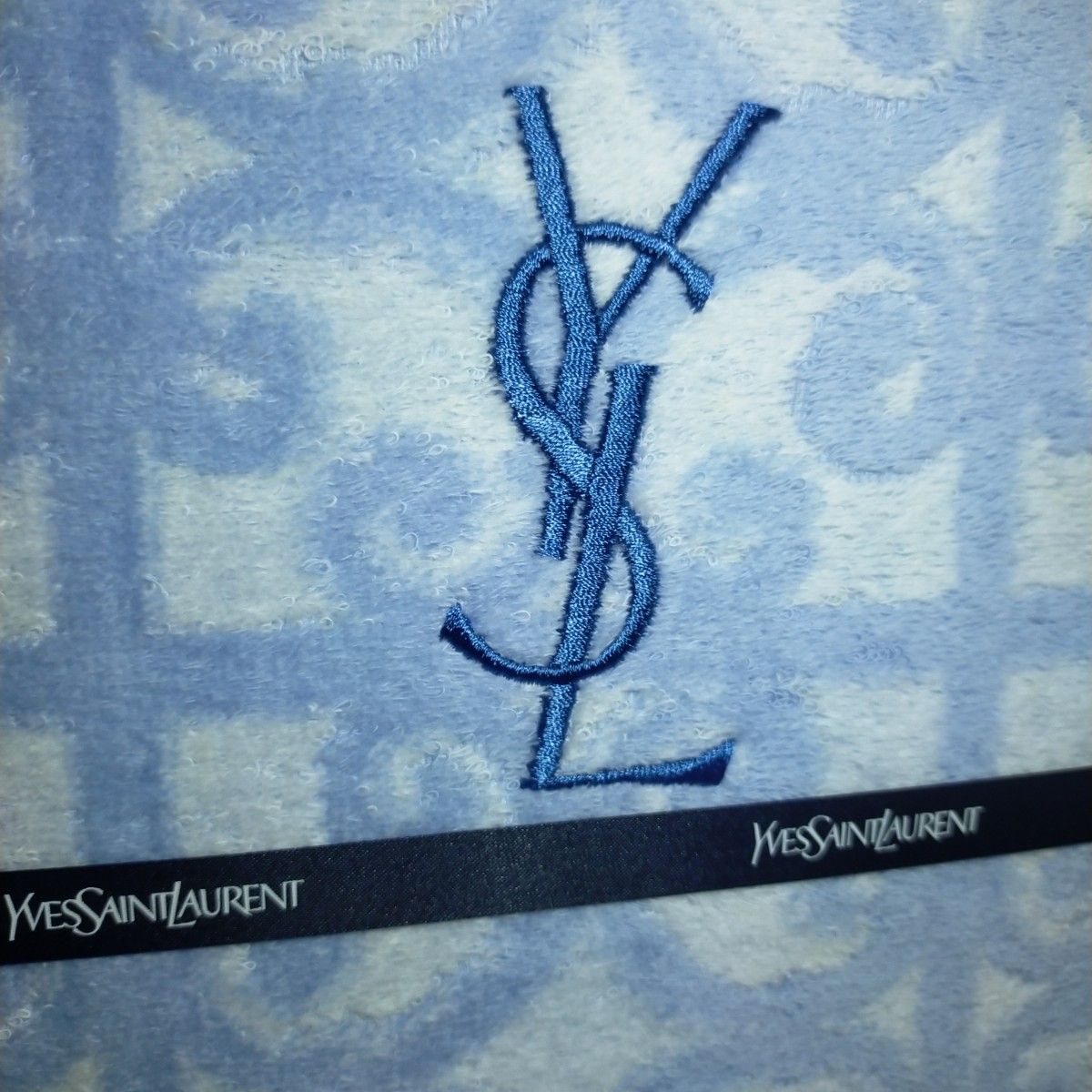 訳あり【新品未使用】イヴサンローラン YSL タオルケット 刺繍 訳あり【新品未使用】イヴサンローラン YSL タオルケット 刺繍
