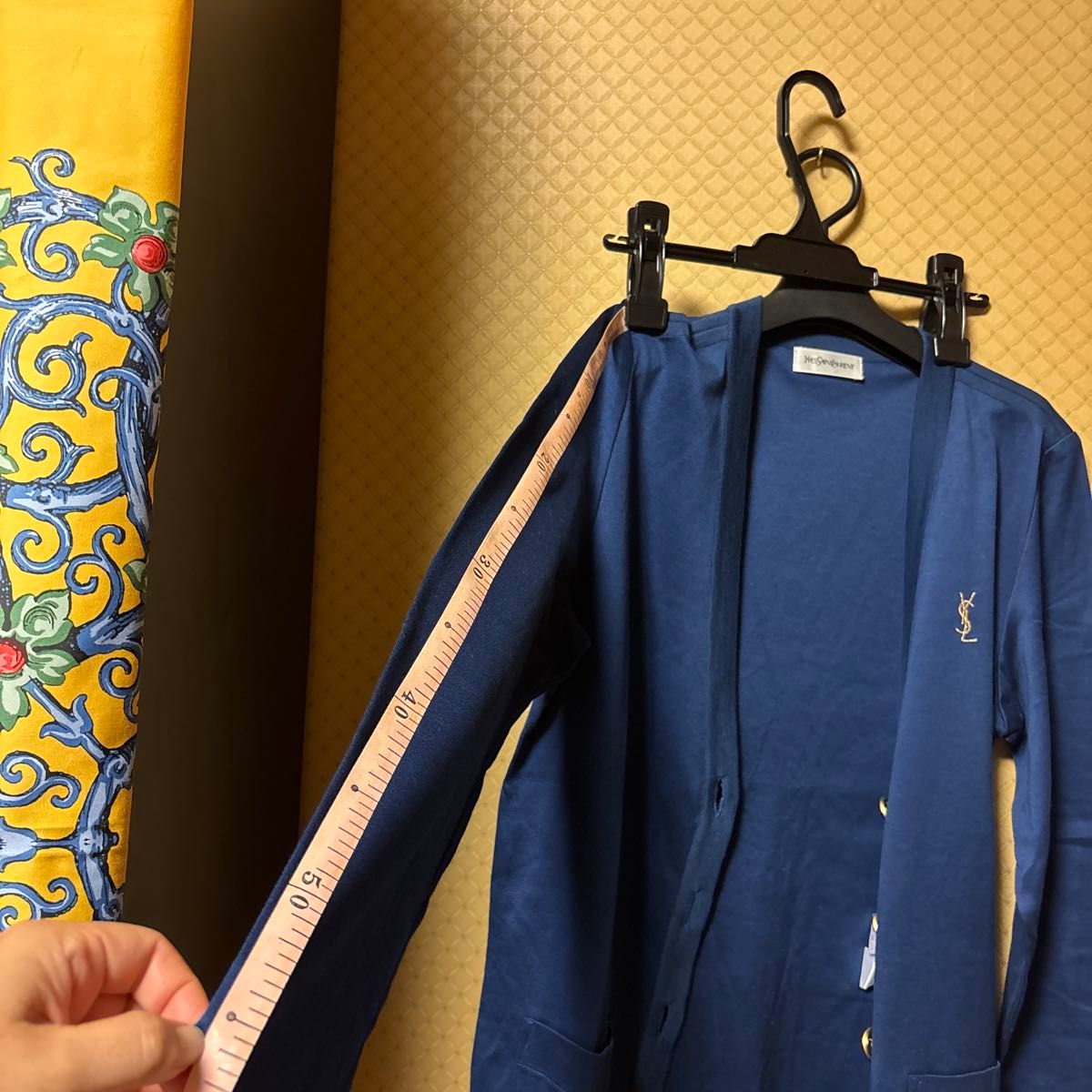 イヴ・サンローラン カーディガン レディース Mサイズ 美品 綿 イヴ・サンローラン カーディガン レディース Mサイズ 美品 綿
