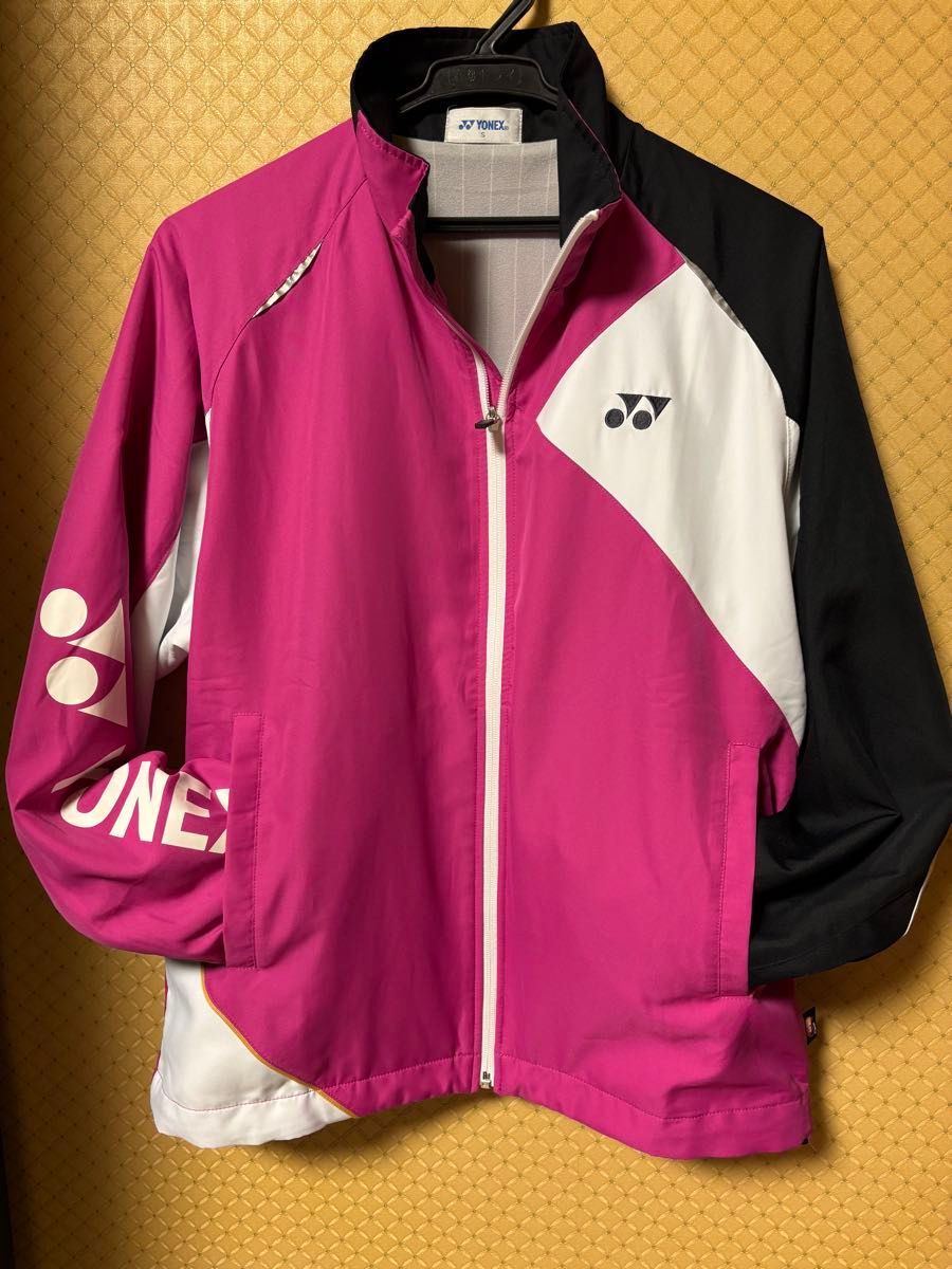 YONEX ウィンドブレーカー ピンク Sサイズ 着丈約62センチ YONEX ウィンドブレーカー ピンク Sサイズ 着丈約62センチ
