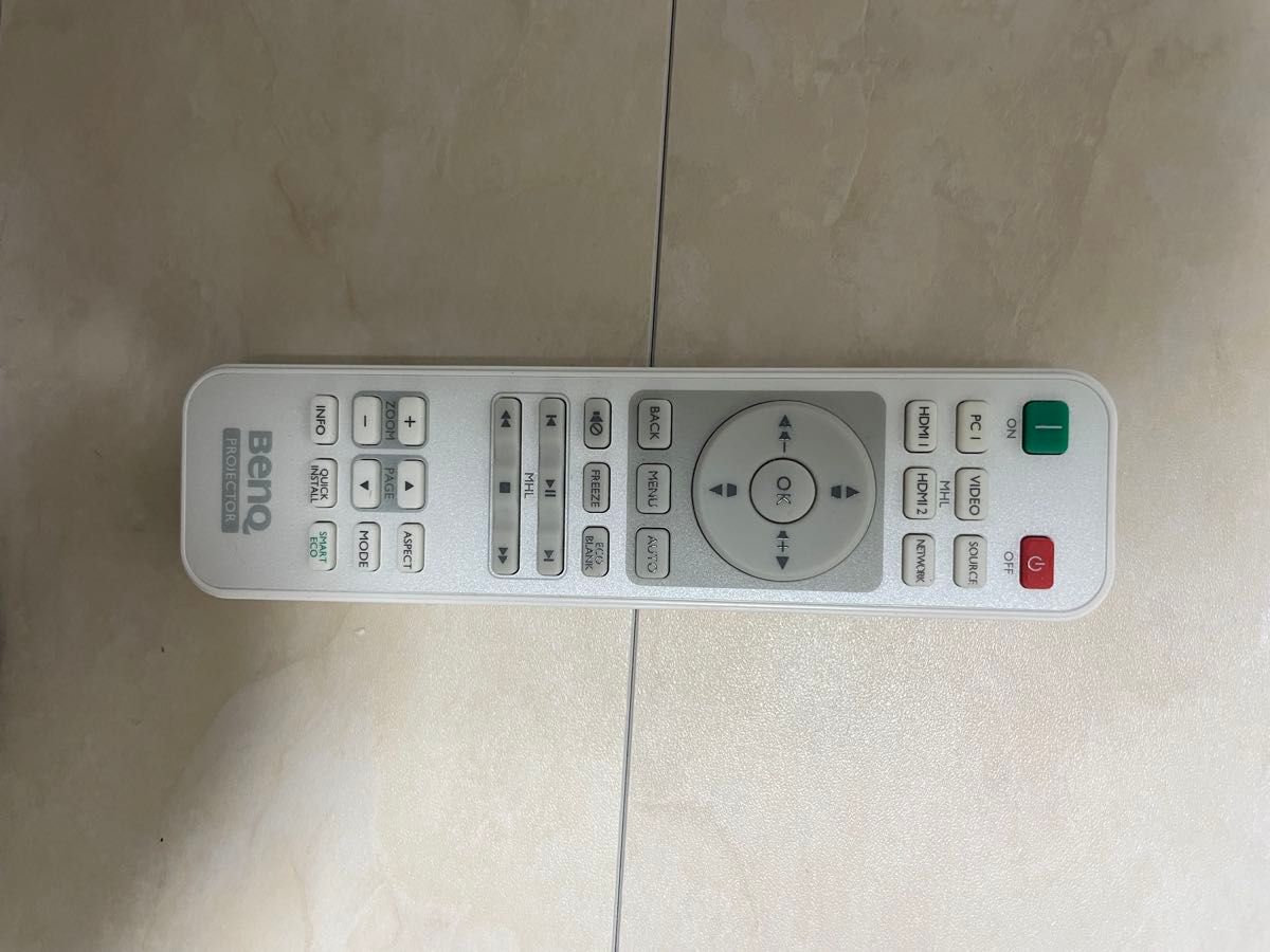 BenQ MW826STH WXGA画質 短焦点 DLPプロジェクター|Yahoo BenQ MW826STH WXGA画質 短焦点 DLPプロジェクター|Yahoo