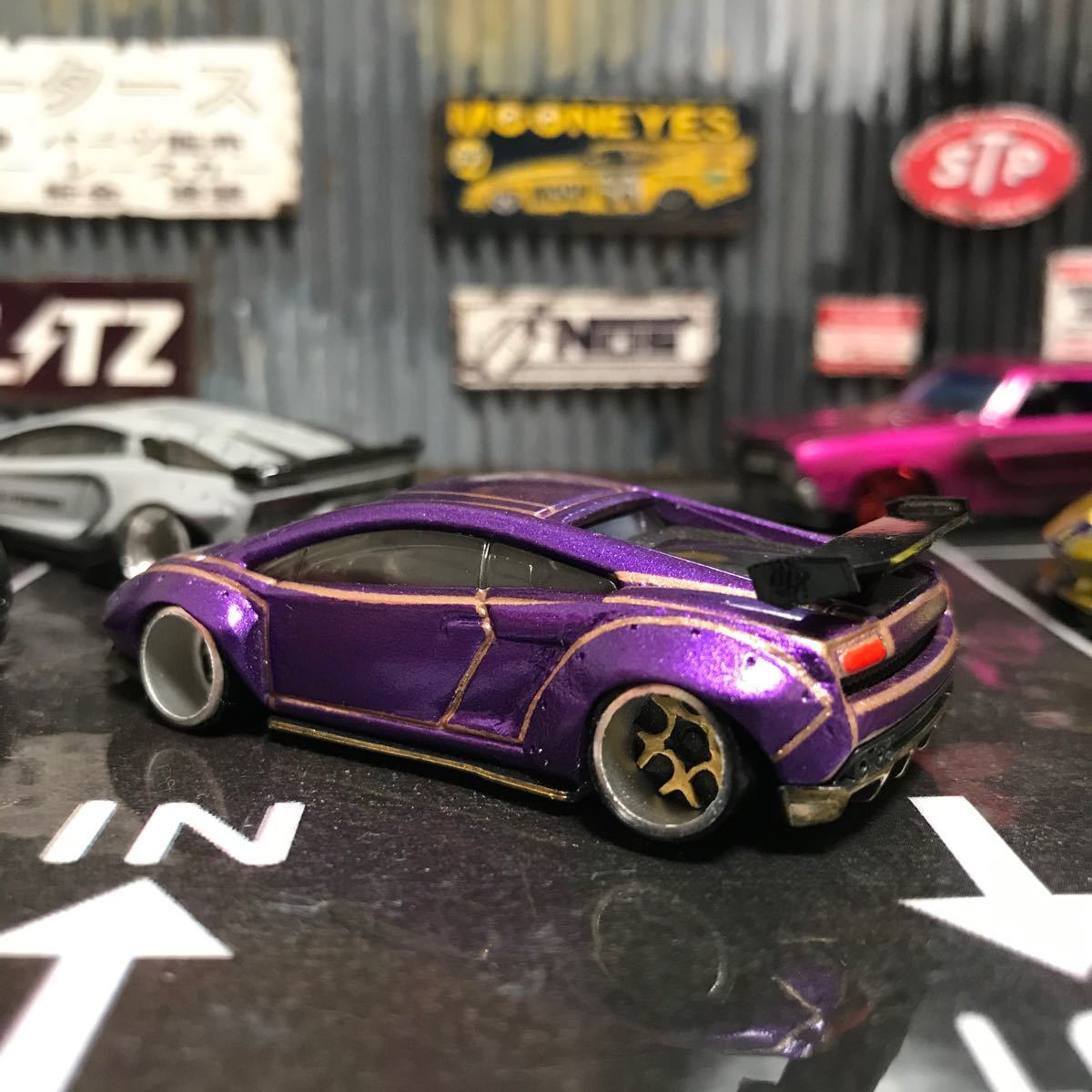トミカ ホットウィール Hot Wheels カスタム ランボルギーニ ガヤルド