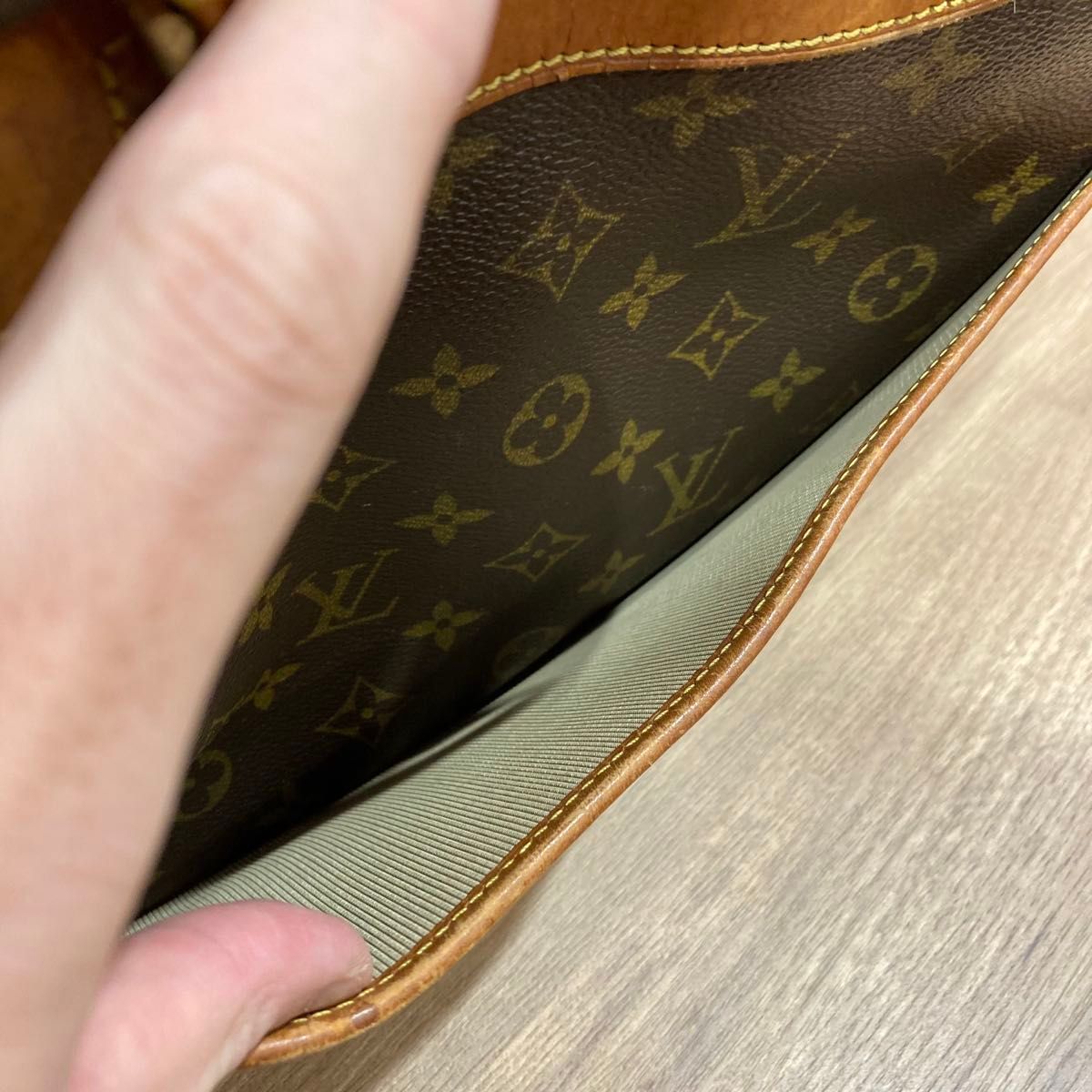 LOUIS VUITTON ルイヴィトン モノグラム ドーヴィル LOUIS VUITTON ルイヴィトン モノグラム ドーヴィル