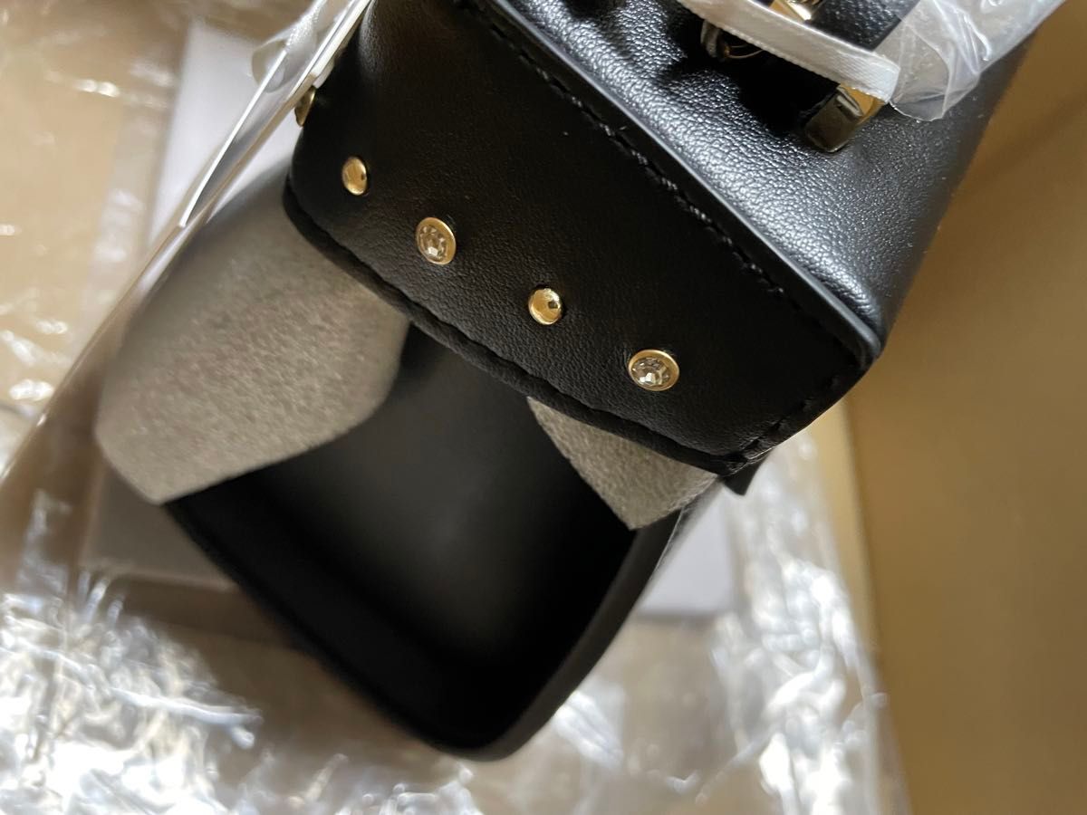 新品 CELFORD セルフォード ビジュースタッズポシェット BLK 新品 CELFORD セルフォード ビジュースタッズポシェット BLK