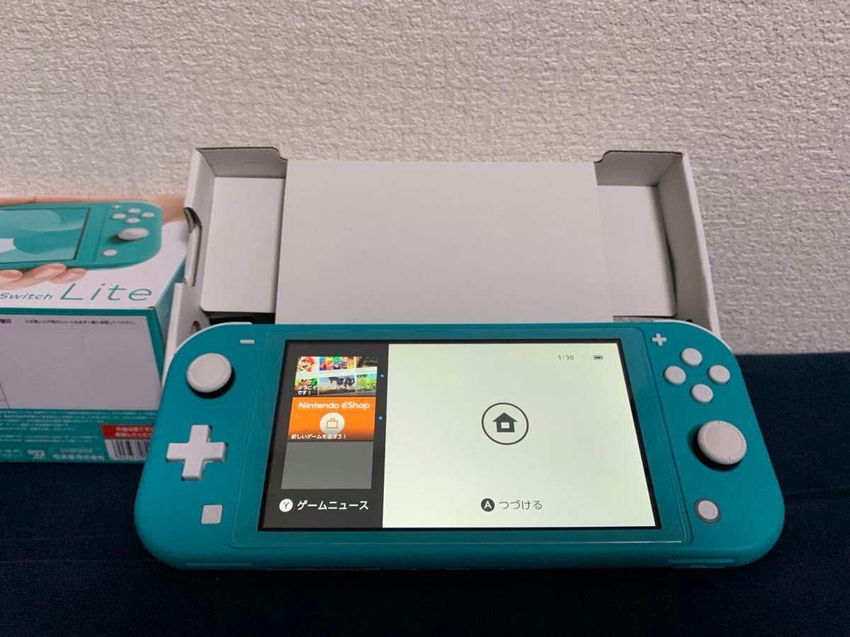 未使用に近い】Nintendo Switch Lite ターコイズ 強化ガラス保護 未使用に近い】Nintendo Switch Lite ターコイズ 強化ガラス保護