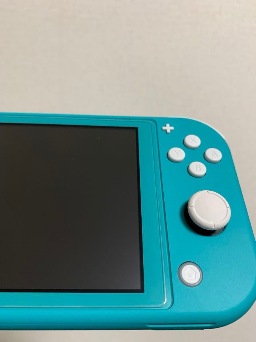 未使用に近い】Nintendo Switch Lite ターコイズ 強化ガラス保護 未使用に近い】Nintendo Switch Lite ターコイズ 強化ガラス保護