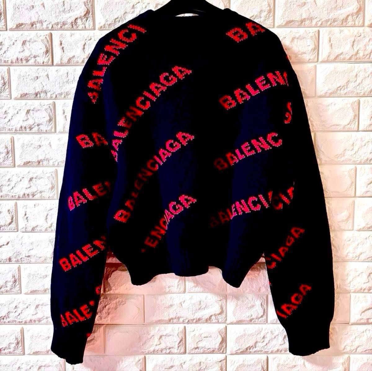 超美品】BALENCIAGA・ジャガードロゴニットセーター・ネイビー 超美品】BALENCIAGA・ジャガードロゴニットセーター・ネイビー