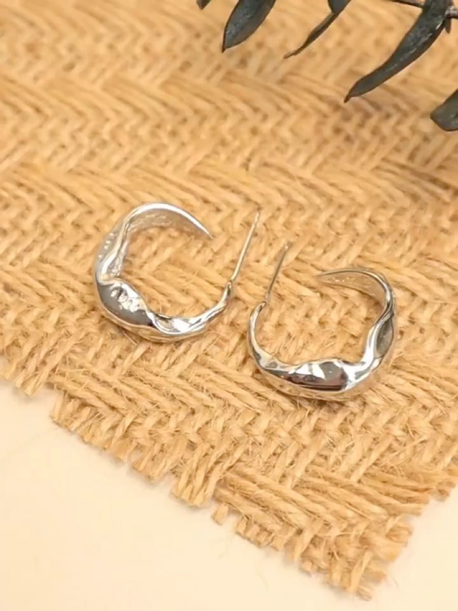 S925 純銀 シルバー フープ ピアス メタル アクセサリー 上品 可愛い 人気