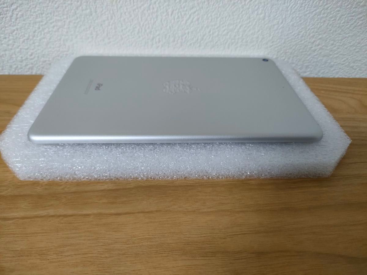 iPad mini 第5世代 Wi-Fi 256GB シルバー MUU52J/A A2133 動作 iPad mini 第5世代 Wi-Fi 256GB シルバー MUU52J/A A2133 動作