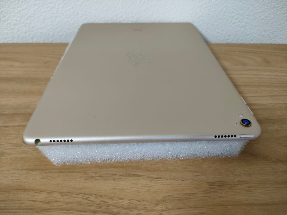 iPad Pro 9 7インチ Wi-Fiモデル 32GB ゴールド MLMQ2J/A A1673 iPad Pro 9 7インチ Wi-Fiモデル 32GB ゴールド MLMQ2J/A A1673