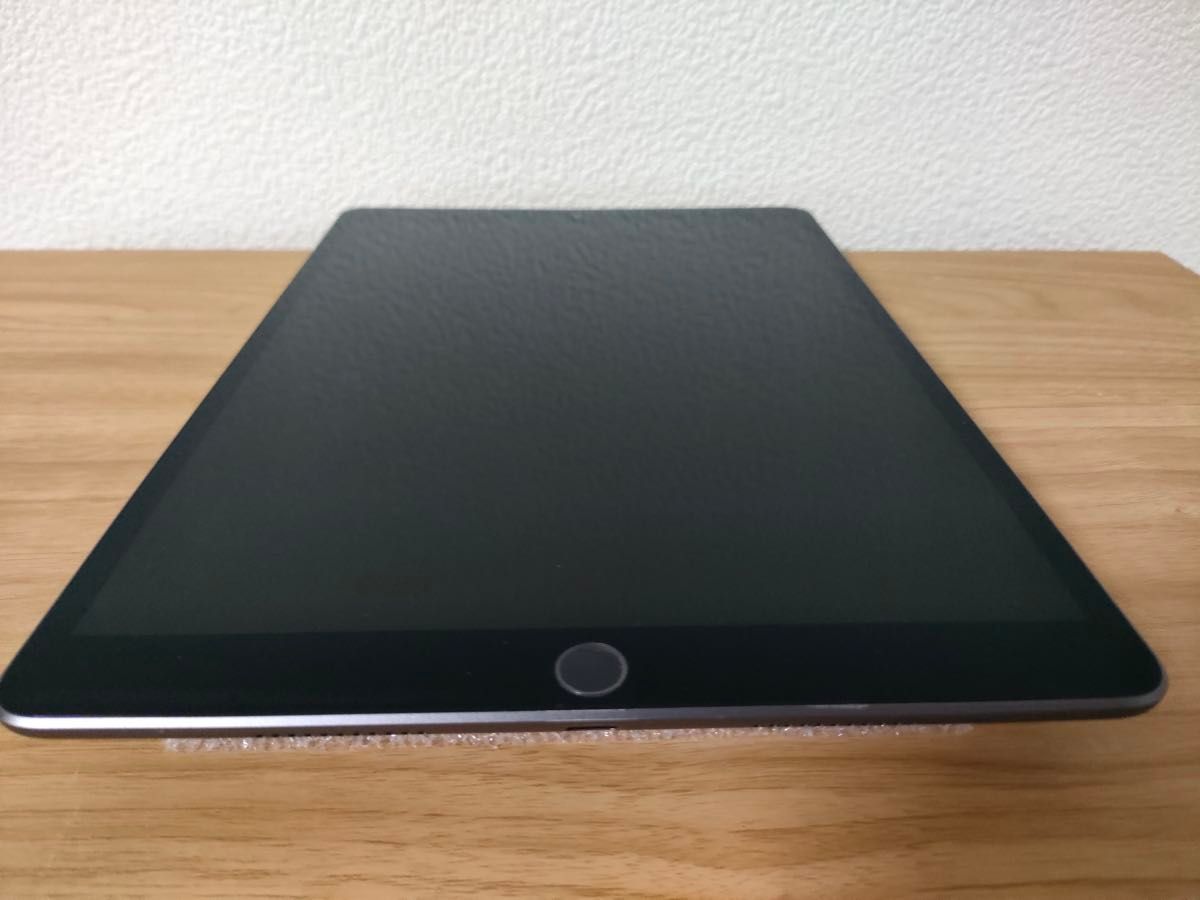 iPad Air 第3世代 Wi-Fi 64GB スペースグレイ MUUJ2J/A A2152 iPad Air 第3世代 Wi-Fi 64GB スペースグレイ MUUJ2J/A A2152