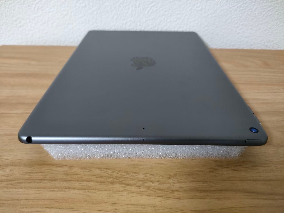 iPad Air 第3世代 Wi-Fi 64GB スペースグレイ MUUJ2J/A A2152 iPad Air 第3世代 Wi-Fi 64GB スペースグレイ MUUJ2J/A A2152