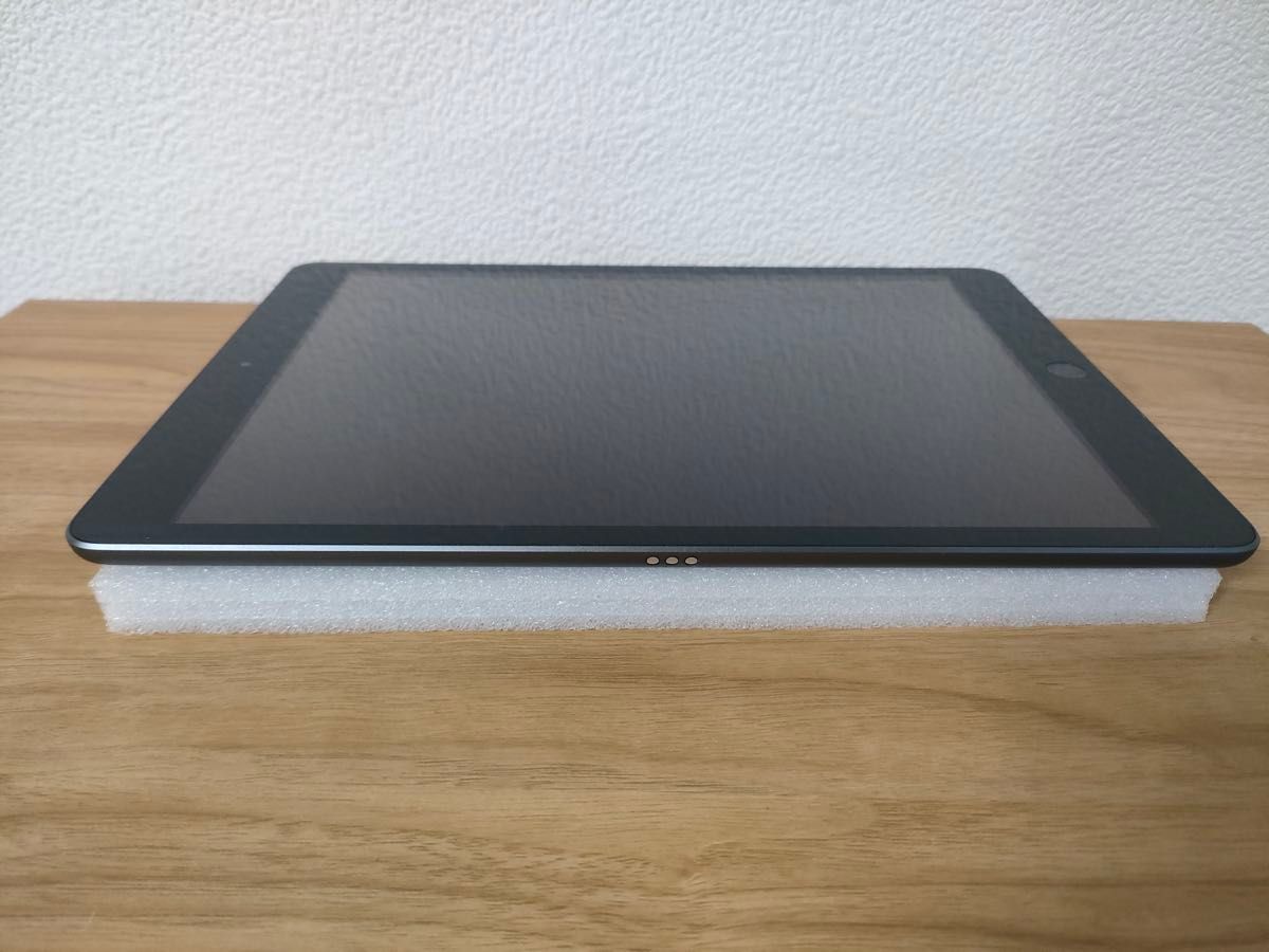 iPad 第8世代 Wi-Fiモデル 128GB スペースグレイ PYLD2J/A A2270 iPad 第8世代 Wi-Fiモデル 128GB スペースグレイ PYLD2J/A A2270