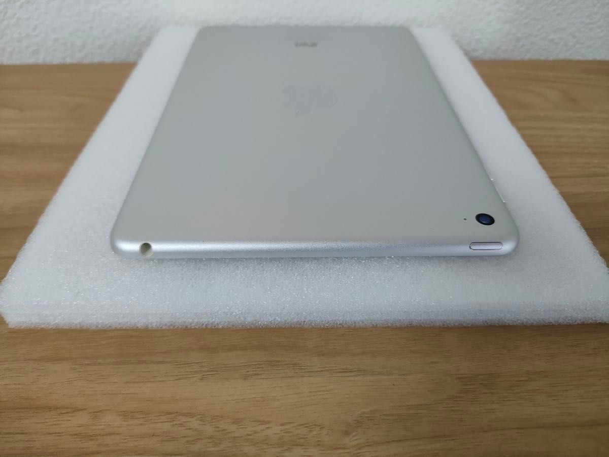 iPad mini 第4世代 Wi-Fiモデル 64GB シルバー MK9H2J/A A1538 iPad mini 第4世代 Wi-Fiモデル 64GB シルバー MK9H2J/A A1538