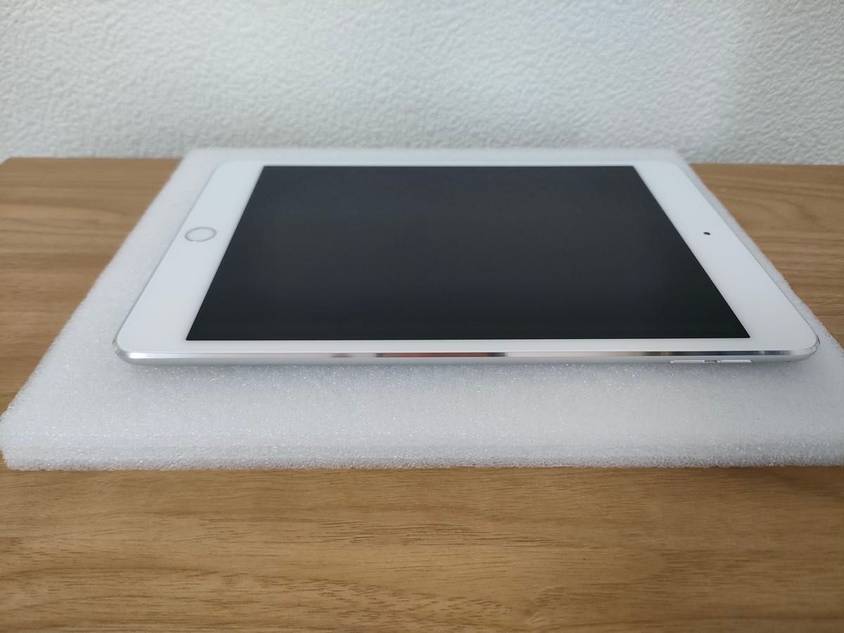 iPad mini 第4世代 Wi-Fiモデル 64GB シルバー MK9H2J/A A1538 iPad mini 第4世代 Wi-Fiモデル 64GB シルバー MK9H2J/A A1538