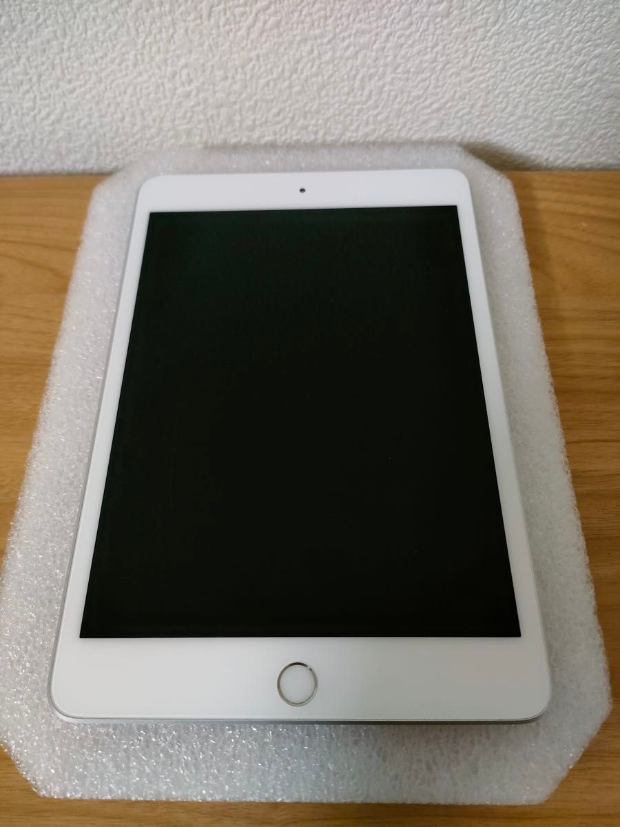 iPad mini 第5世代 Wi-Fi 256GB シルバー MUU52J/A A2133 動作 iPad mini 第5世代 Wi-Fi 256GB シルバー MUU52J/A A2133 動作