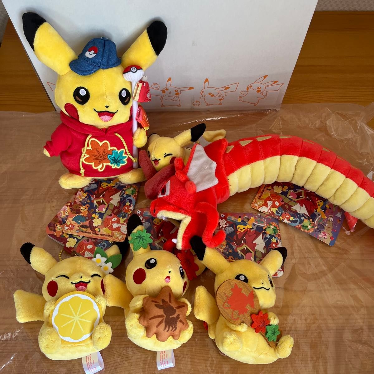 ポケモンセンターヒロシマR 限定ピカチュウぬいぐるみ 5点セット ポケモンセンターヒロシマR 限定ピカチュウぬいぐるみ 5点セット