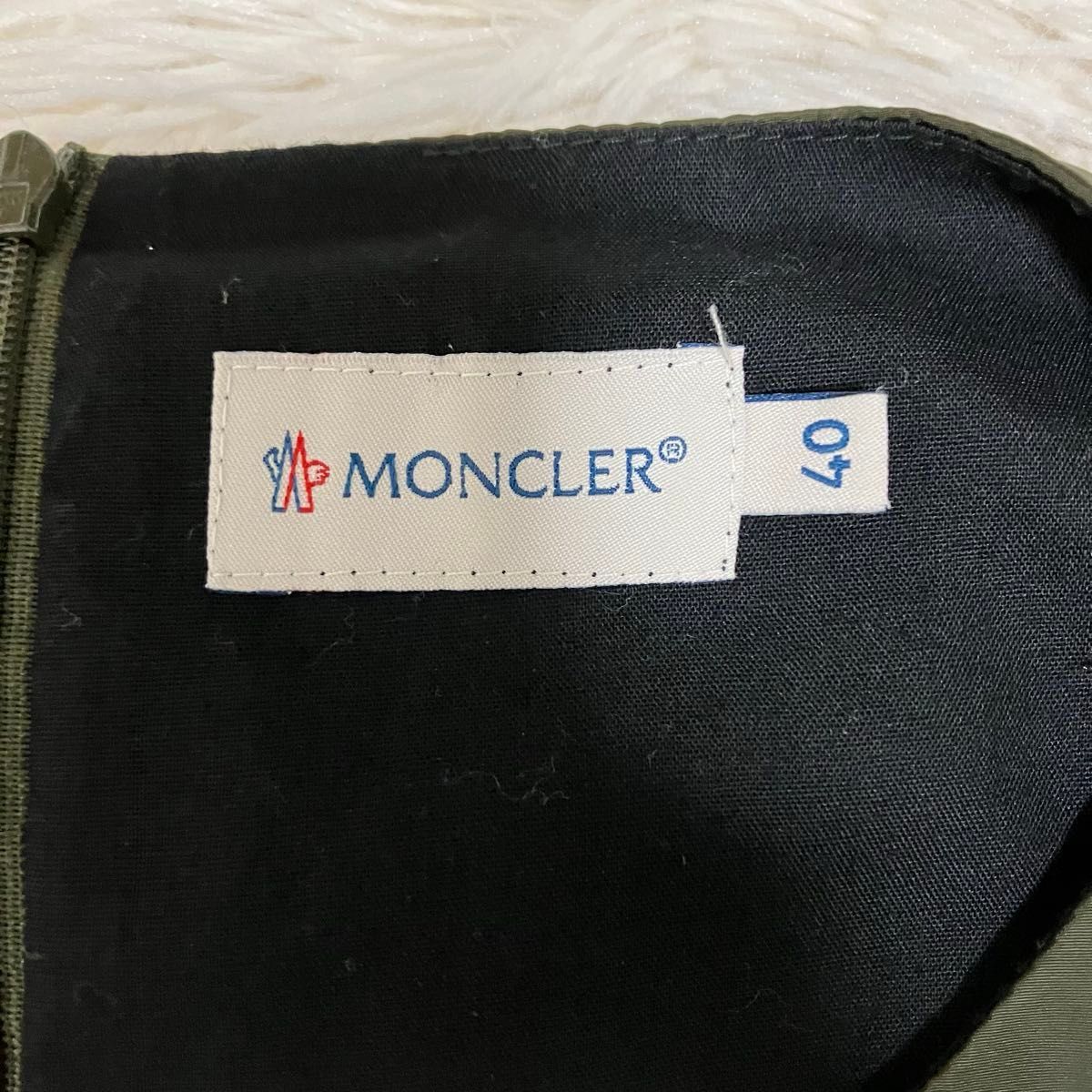希少】モンクレール MONCLER レディースフレア ワンピース 希少】モンクレール MONCLER レディースフレア ワンピース