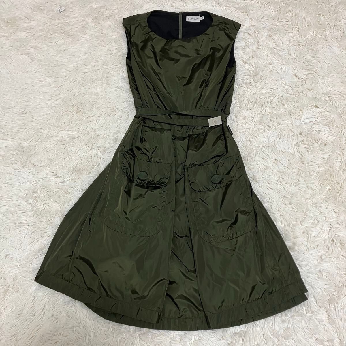 希少】モンクレール MONCLER レディースフレア ワンピース 希少】モンクレール MONCLER レディースフレア ワンピース