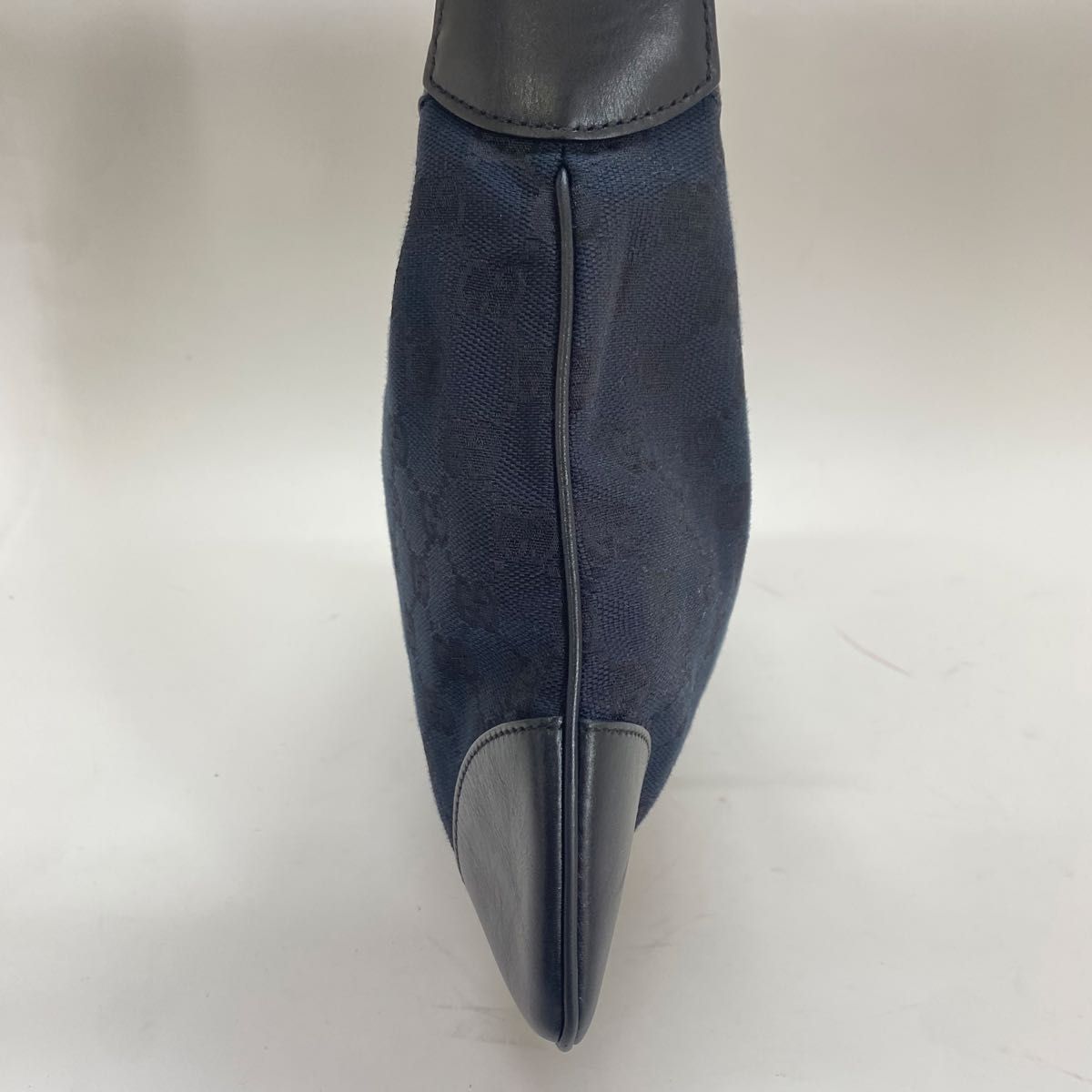 美品】GUCCI ワンショルダーバッグ カンデンスキー シェリー 美品】GUCCI ワンショルダーバッグ カンデンスキー シェリー
