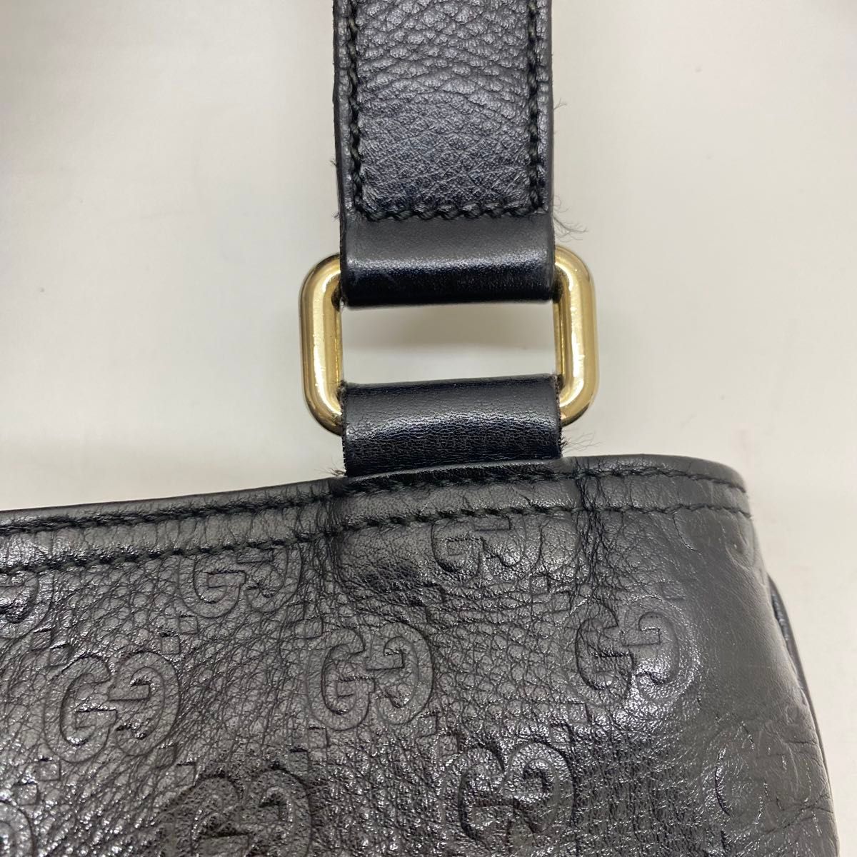 美品】GUCCI シマレザー ショルダーバッグ メッセンジャーバッグ 美品】GUCCI シマレザー ショルダーバッグ メッセンジャーバッグ