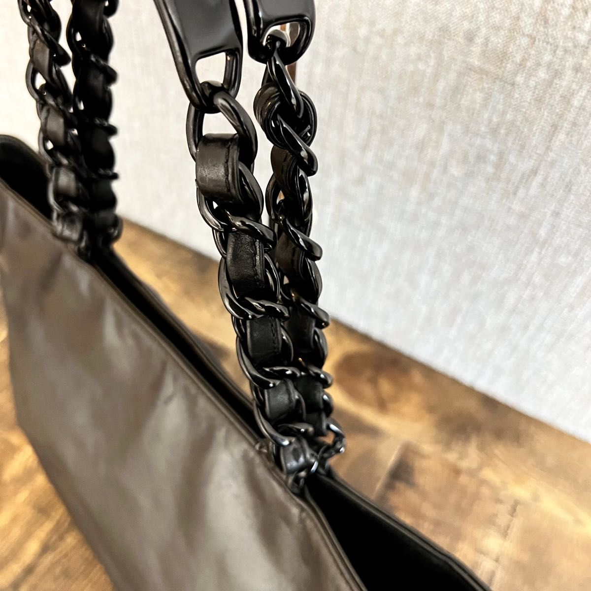 CHANEL シャネル ラムスキン レザー トートバッグ チェーン CHANEL シャネル ラムスキン レザー トートバッグ チェーン
