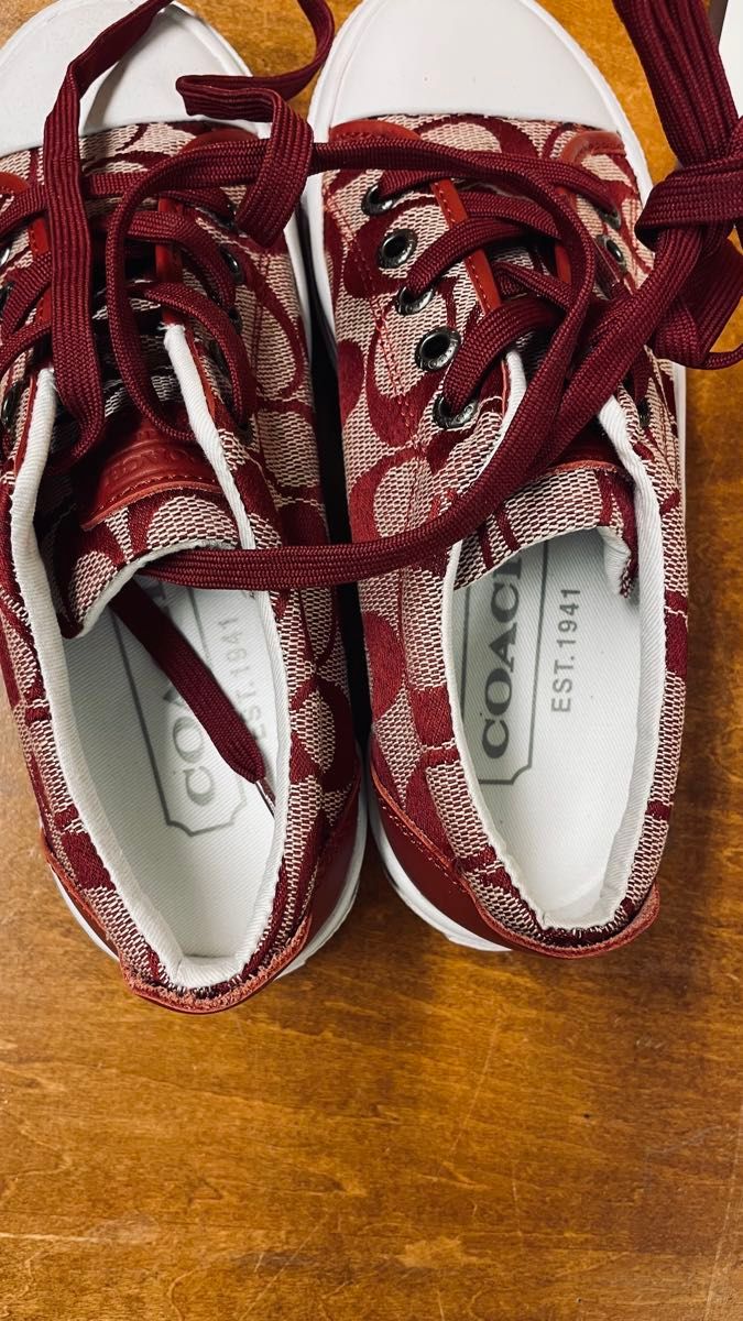 COACH スニーカー 赤 サイズ5(22cm相当) 新品未使用 コーチ ハイ COACH スニーカー 赤 サイズ5(22cm相当) 新品未使用 コーチ ハイ