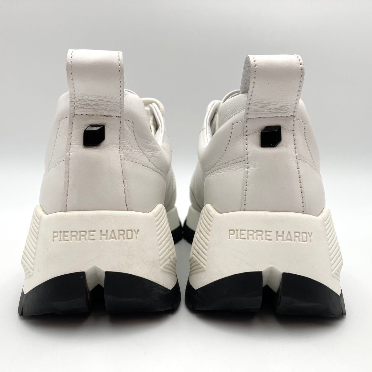 高級品【極美品】PIERRE HARDY ピエールアルディ STREET LIFE 高級品【極美品】PIERRE HARDY ピエールアルディ STREET LIFE
