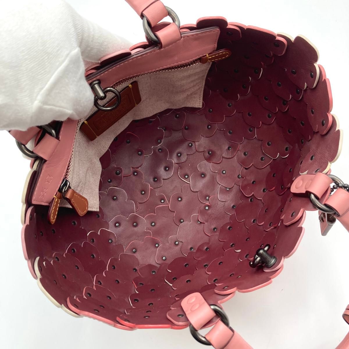 激レア 日本限定【超美品】COACH コーチ ティーローズ 激レア 日本限定【超美品】COACH コーチ ティーローズ