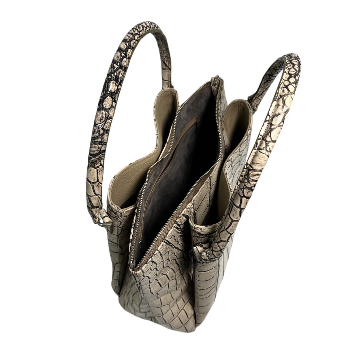 美品】JRA認定 日本製 crocodile クロコダイルレザー ワニ革 美品】JRA認定 日本製 crocodile クロコダイルレザー ワニ革